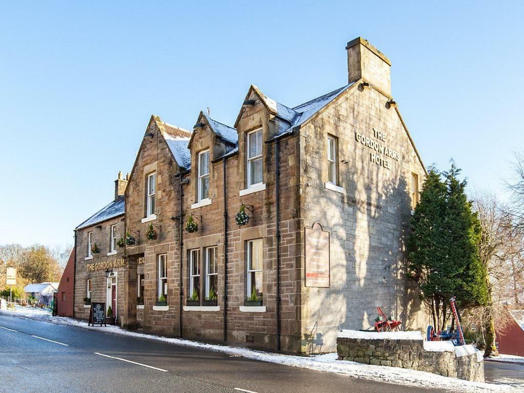 The Gordon Arms Hotel West Linton Exterior photo